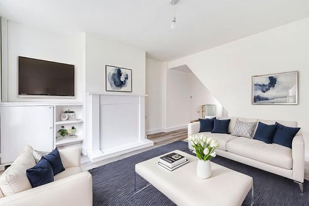 2 bedroom terraced house to rent - Photo 1