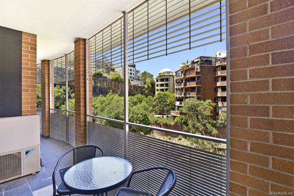 THE CLIFTON - ONE BEDROOM WITH A/C & LARGE BALCONY - Photo 1