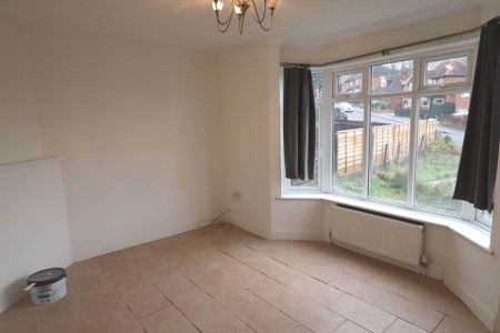 Totteridge Road, High Wycombe - Photo 2