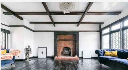 Crown Lane, London, SW16 - Photo 2