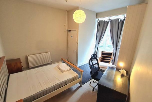 4 bedroom house share to rent - Photo 1