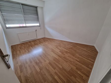 Location Appartement 4 pièces 86m² - Photo 4