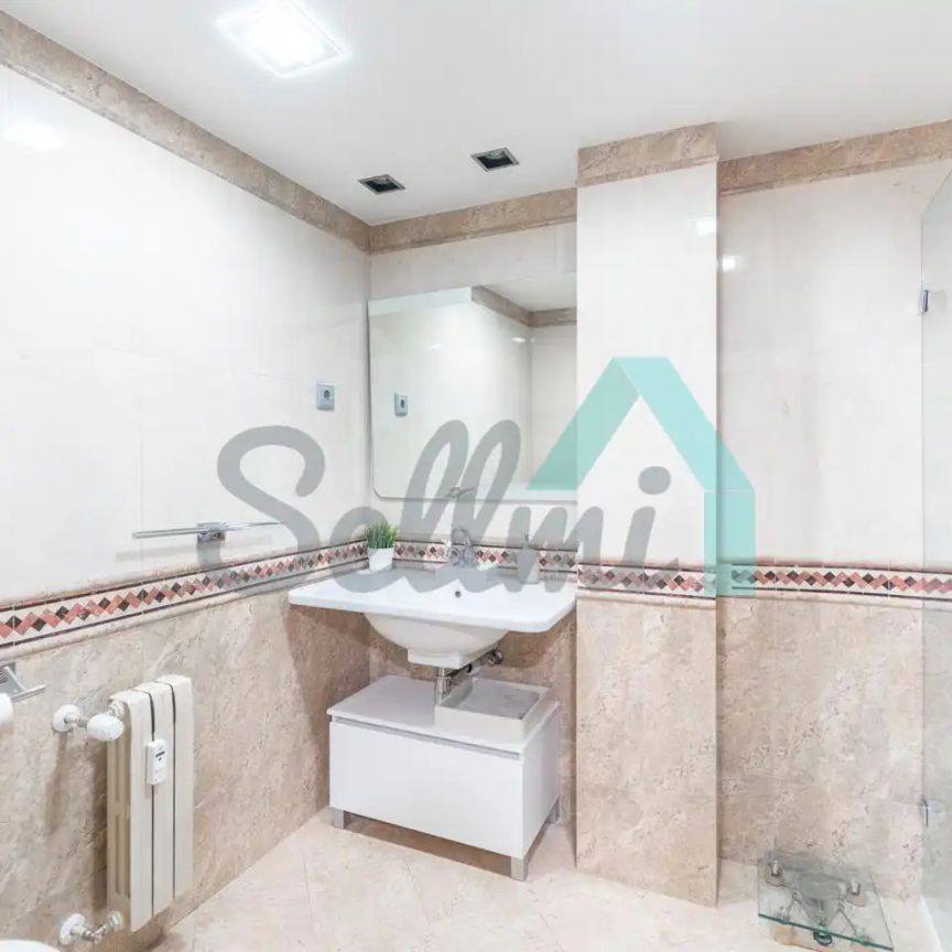 Piso de alquiler en Uría, Salesas - Foncalada - Campoamor - Photo 1