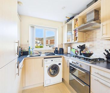 1 bedroom ground floor flat to rent - Photo 1