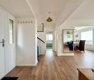 3 bedroom detached house to rent - Photo 2