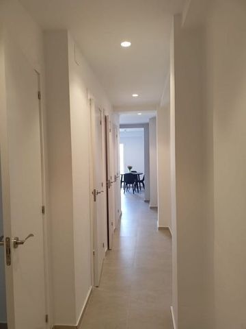 Avinguda de la Malva-Rosa, Valencia, Valencian Community 46011 - Photo 3