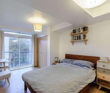 Kingswood Court, London, SE13 - Photo 2