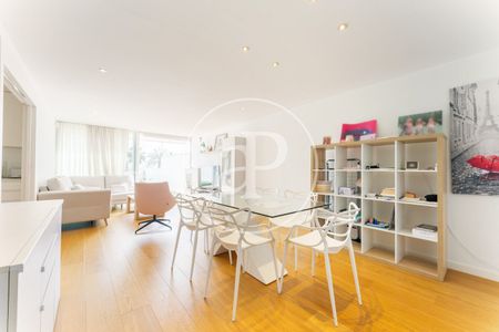 Apartment for rent in Paseo Maritimo - Photo 2