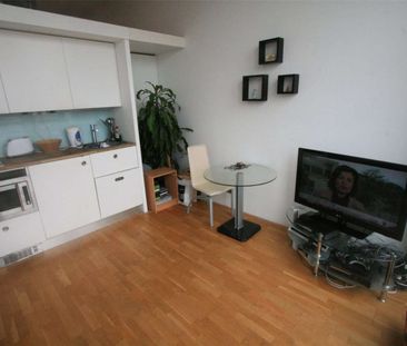 Available July | Top Floor | Fully Furnished | Studio Apartment | B... - Photo 3