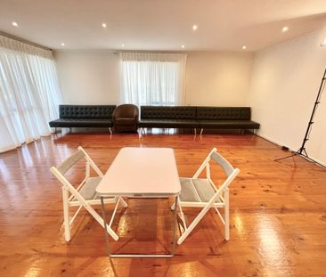 Greensborough - Photo 4