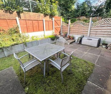 3 bedroom terraced house to rent - Photo 3