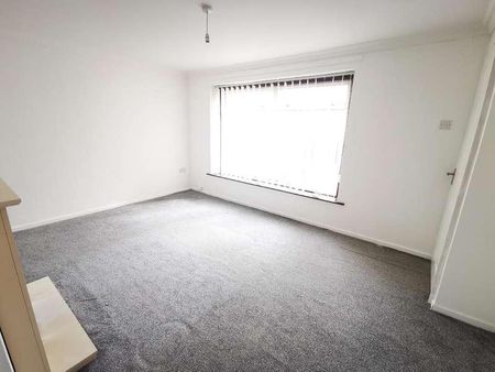Redemarsh Leam Lane, Gateshead, NE10 - Photo 3