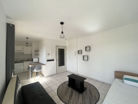 Location Appartement 1 pièce 22m² RODEZ 12000 - Photo 5