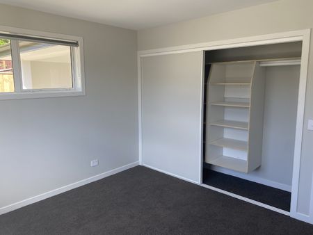 MODERN 2 BEDROOM HOME - Photo 2