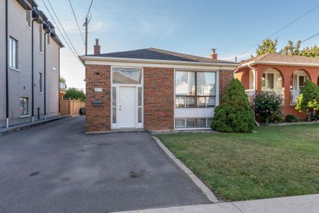 For Lease - 343 Ranee Avenue Unit# Main, Toronto, Ontario - Photo 4