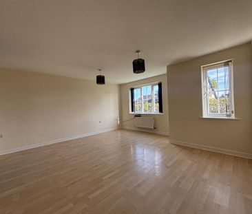 2 bedroom ground floor flat to rent - Photo 1