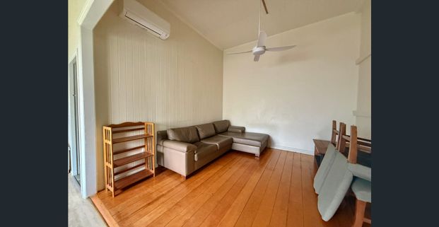 Newly Renovated Unit! - Photo 1