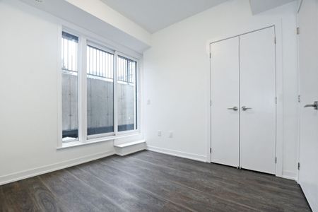 For Lease - 6 Steckley House Lane Unit# Th 309, Richmond Hill, Ontario - Photo 4