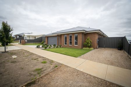 12 Worrall Court, Maryborough - Photo 3