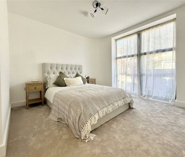 5 Burnaby Road, Bournemouth, Dorset, BH4 - Photo 6