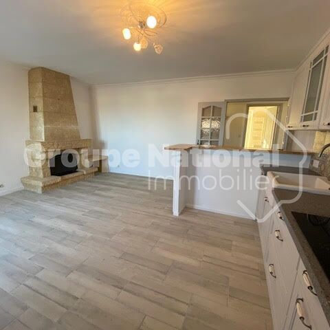 Location Appartement 4 pièces 77m² - Photo 1