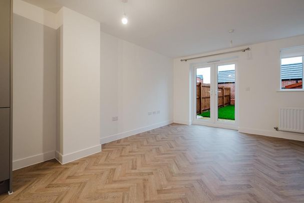 2 bedroom semi-detached house to rent - Photo 1