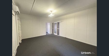 Four Bedroom home in Weston For Lease! - Photo 2