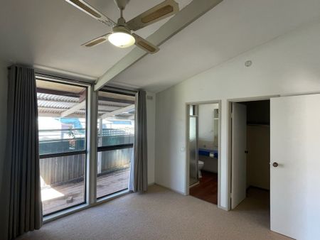 Solid Home in Sporting Precinct!! - Photo 5