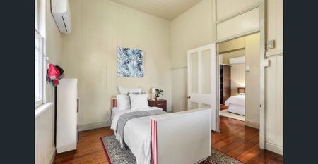 Beautiful family home! - Photo 5