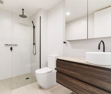 Contemporary Luxury Living in the Heart of Clayton - Photo 5