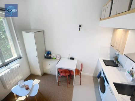 Apartment - Photo 2