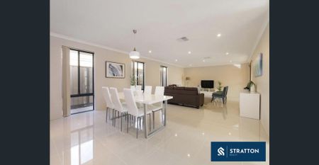 Spacious Family Living in the Heart of Canning Vale - Photo 5