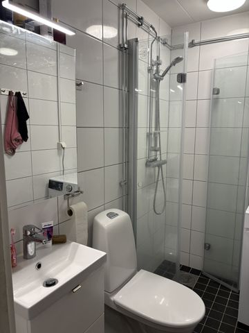 Jacob Trahnsgatan, Uddevalla - Photo 2