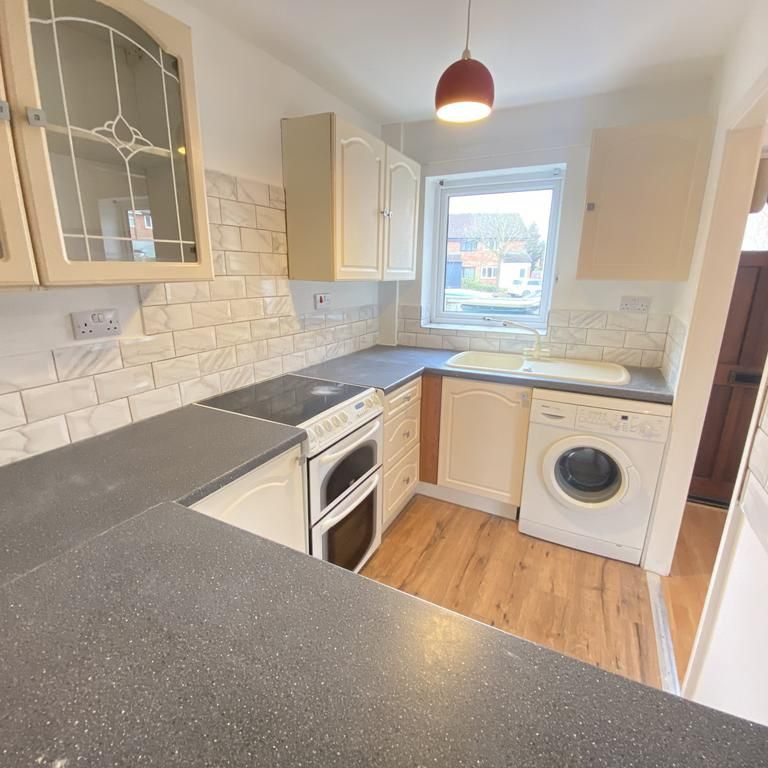 2 bedroom semi-detached house to rent - Photo 1