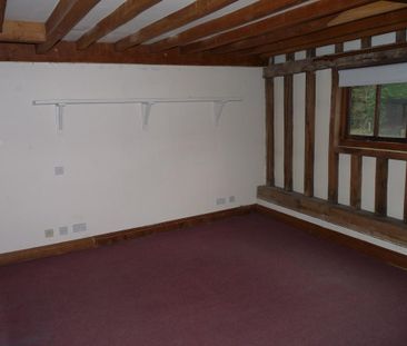 3 bedroom barn conversion to rent - Photo 4