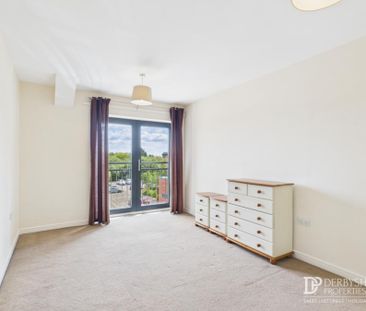 1 Bedroom Apartment - Photo 2