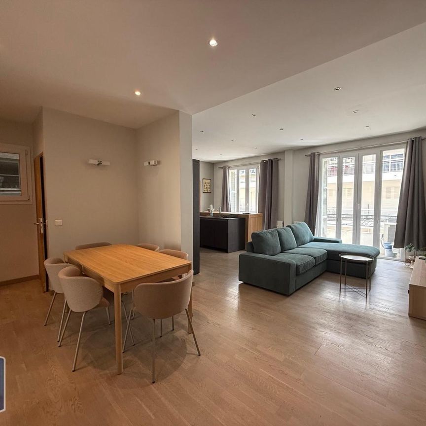 Location Appartement 4 pièces 94m² NICE 06000 - Photo 1