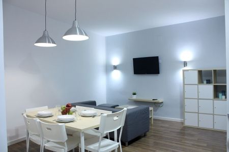 Cozy room in Lavapiés neighborhood - Photo 3