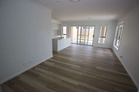 Brand Spanking New – Opposite Reserve&excl;&excl; - Photo 2