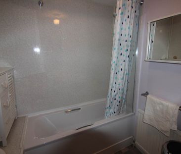 North Worle, Weston-super-Mare, North Somerset - Photo 6