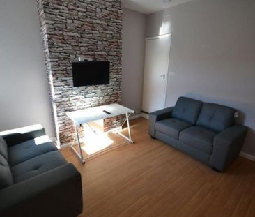 4 bedroom terraced house to rent - Photo 2