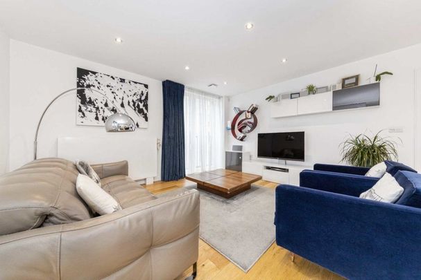 Murrain Road, Clissold Park, N4 - Photo 1