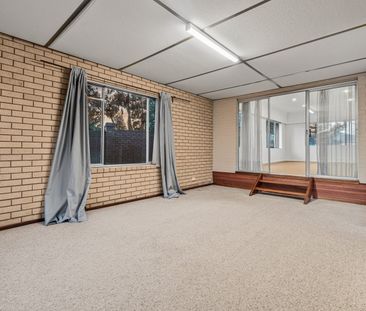 Light-Filled 4-Bedroom Home with Pool in Prime Lathlain - Photo 5