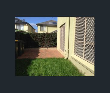 Stylish & Spacious Living in Park Central! - Photo 5