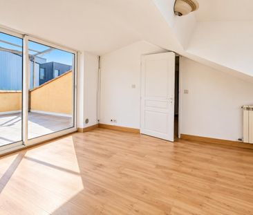 ALÈS -T3 DUPLEX AVEC TERRASSE -590 + 20 DE CHARGES - Photo 6
