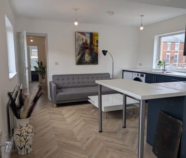 7 Ponsonby Avenue, Belfast, BT15 2LS - Photo 4