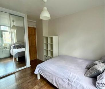 Lovely double room in Bethnal Green (close to Overground and Underg... - Photo 1