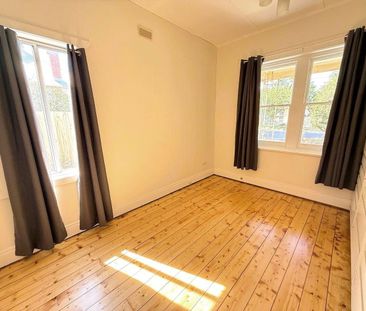 COMFORT, SPACE & LOCATION IN VIBRANT FAIRFIELD - Photo 1