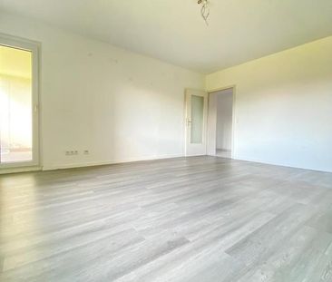 *** Großzügig geschnittene 3-Zimmer-Wohnung mit Balkon - hell und f... - Photo 1