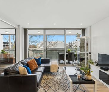 Modern 3-Bedroom Apartment in the Heart of Mawson Lakes - Photo 4
